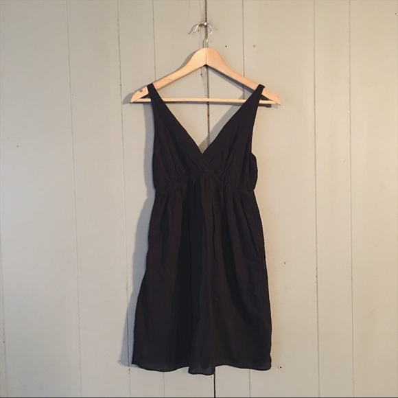 Old Navy Dresses & Skirts - Old Navy Vneck Tank Sundress
